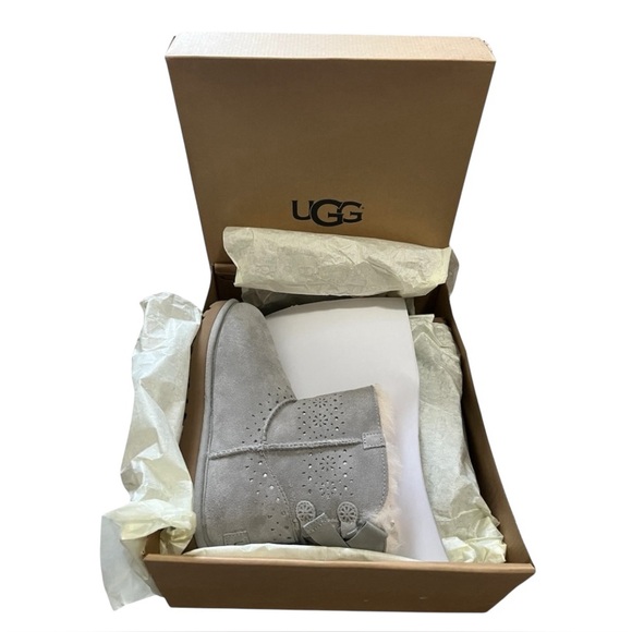 UGG Dae Sunshine Perf Boots - Picture 1 of 5